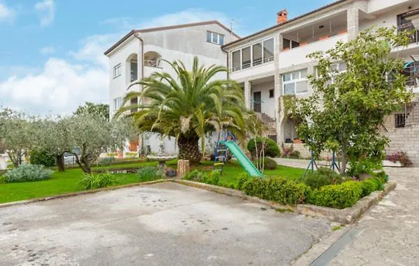 Apartment Apartman Nina Rovinj